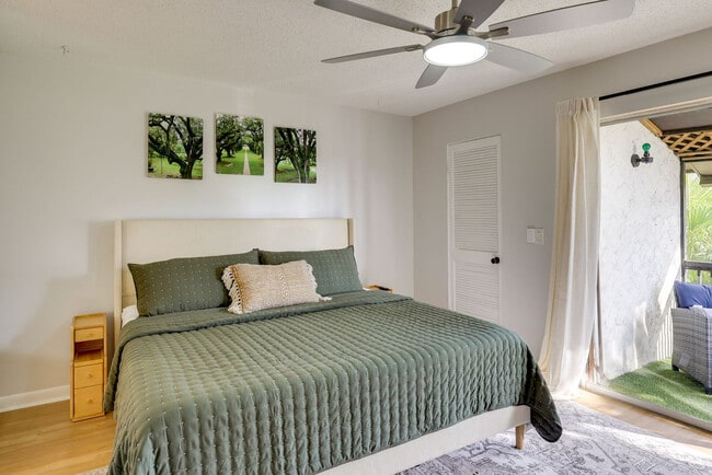 1028 Apollo Beach Blvd Unit SI FL1-ID1623793P