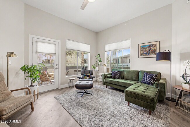 945 E Playa Del Norte Dr Unit 2002