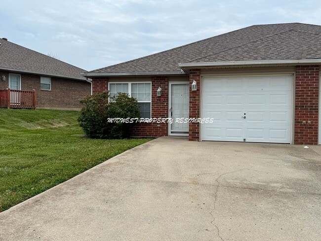 Photo - Ranch townhome w/ Mowing provided
