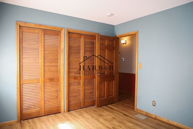 Photo - 3504 Ogden Ct NE