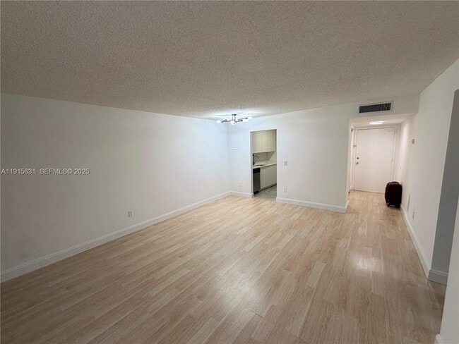 Photo - 2350 NE 135th St Unit 503