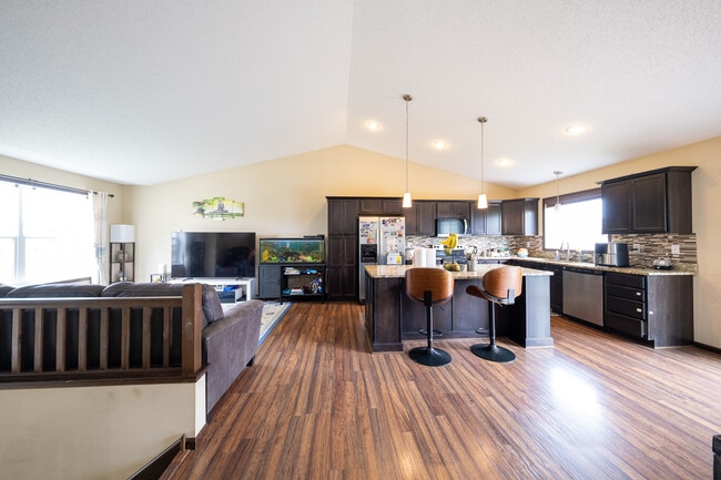 Photo - 1635 Breton St