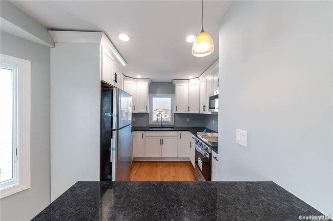 Photo - 237 W Market St Unidad lower