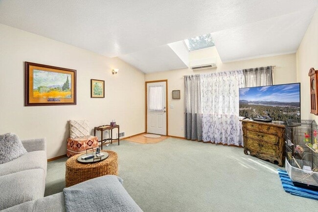 Photo - 2 bed 2 bath Condo in Newport