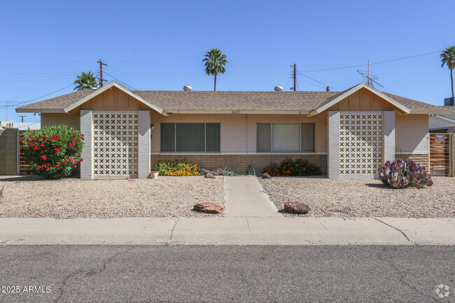 Building Photo - 8632 E Coronado Rd Rental