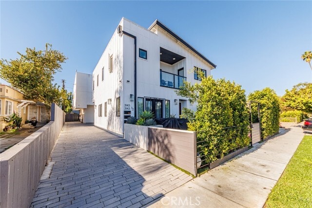 Photo - 3143 S Halm Ave