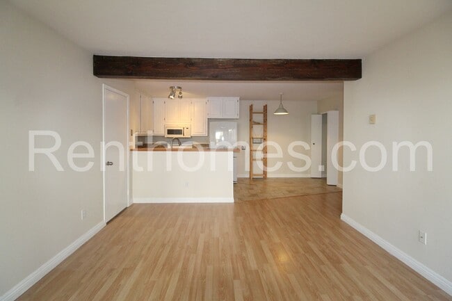 Photo - 3550 Ruffin Rd Unidad 146