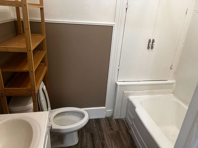 Photo - 138 Morton Ave Unit 4