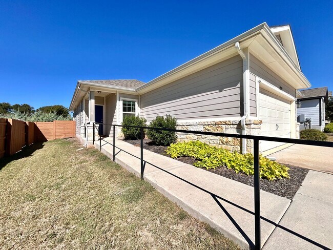 Photo - Spacious 3-Bed, 2-Bath Home with 2-Car Gar...