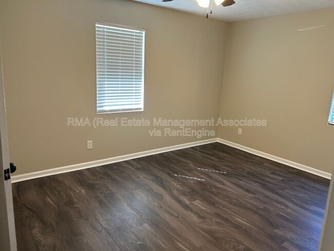 Photo - 1045 Vineyard Rd Unidad A