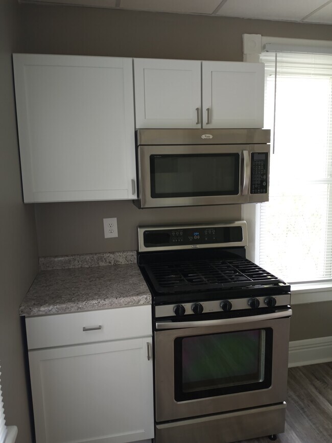 Photo - 3780 N Wozniak Rd Unidad Apartment A