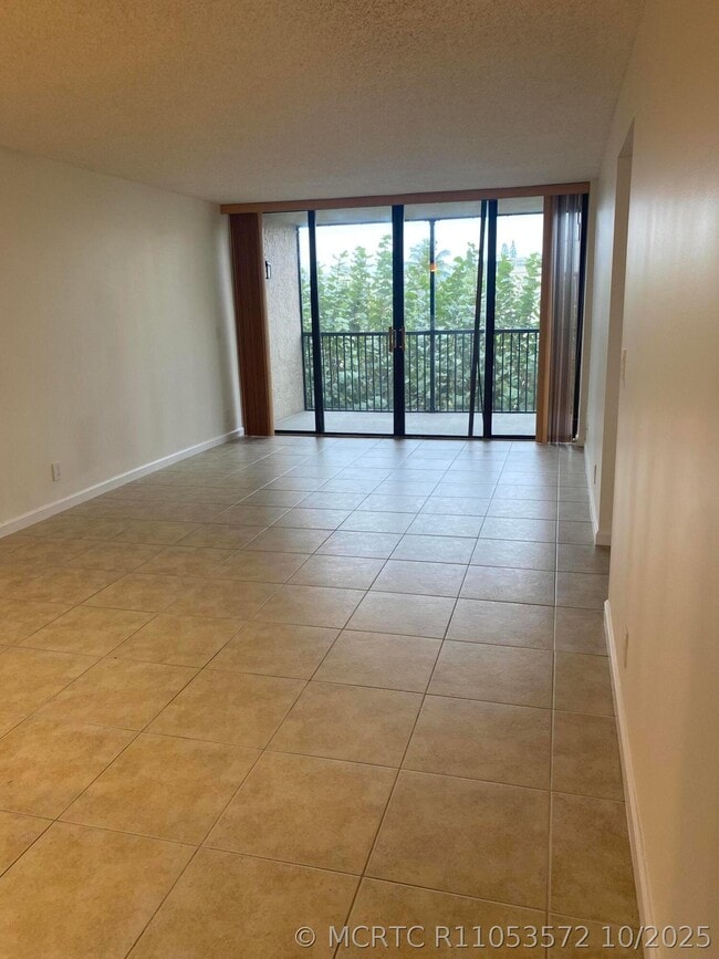 Photo - 17 Royal Palm Way Unit 305
