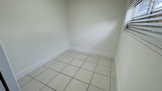 Photo - 840 S 63rd Ave