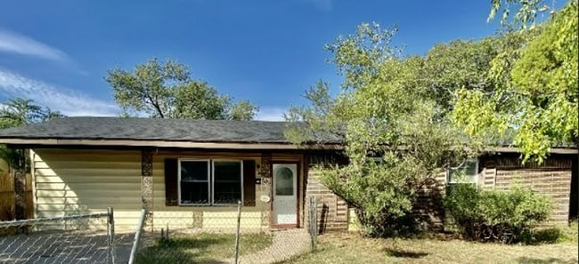 Photo - 1803 E 1st Pl