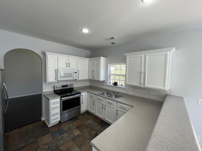 Photo - 3819 Fircrest Dr