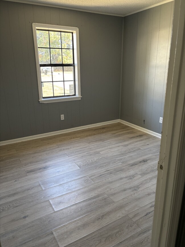384 Moore St Unit 1