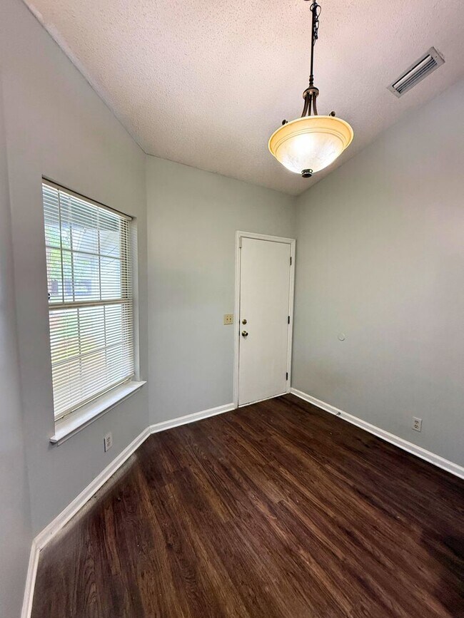 Photo - 4/2 with access to Community Amenities