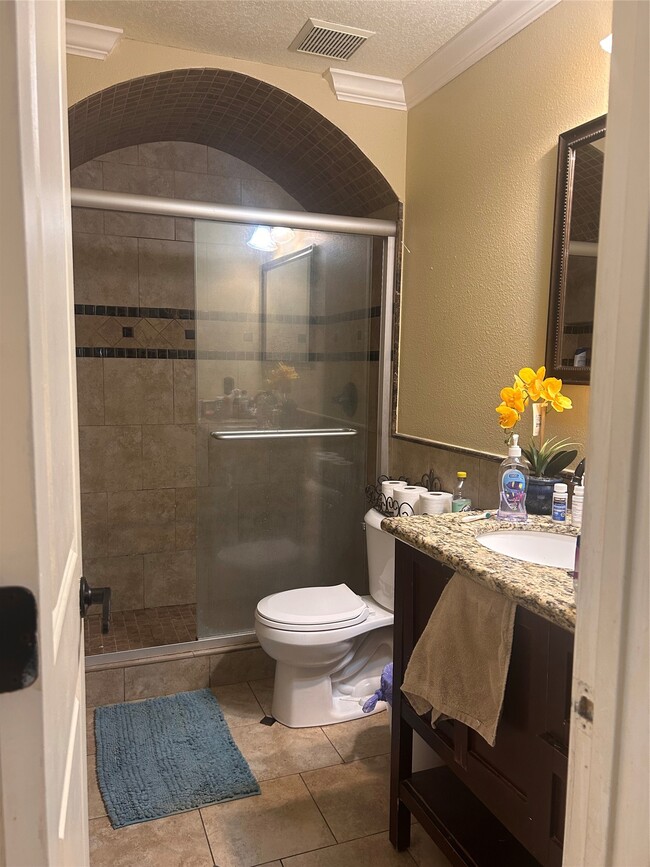 Photo - 7811 Fall Glen Dr