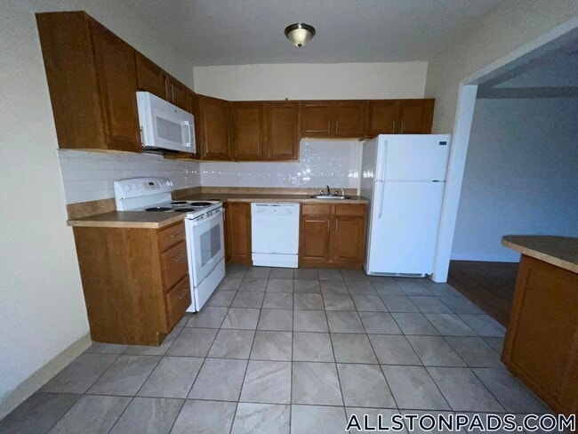 Photo - 1131 Commonwealth Ave Unidad 5