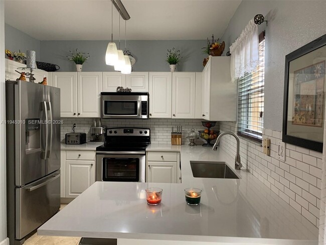 Photo - 9260 SW 220th St