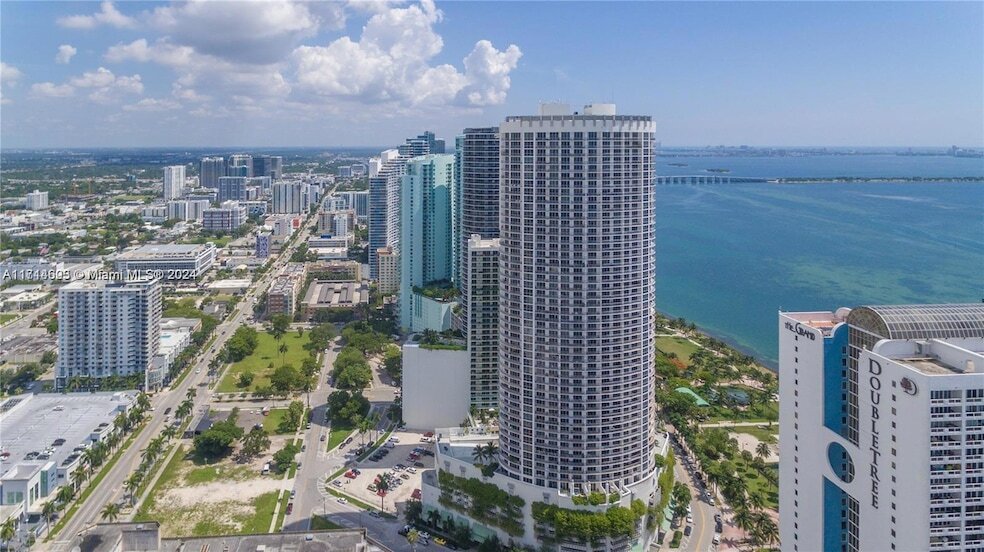 Photo - 1750 N Bayshore Dr