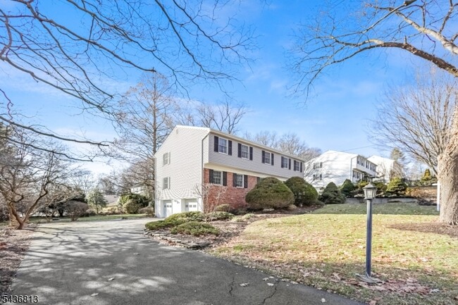 68 Colgate Ave Unit 2