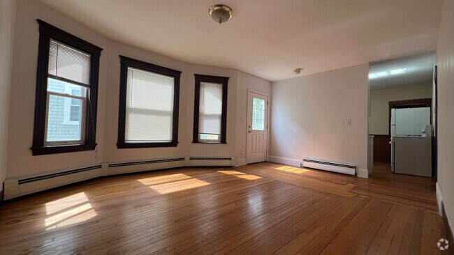 Building Photo - 46 Sunset Rd Unit 1 Rental