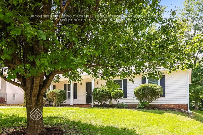 Photo - 5937 Loch Arbor Ln