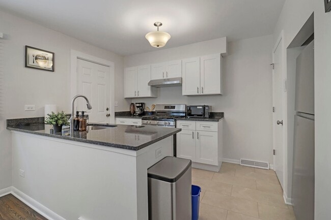 2301 Western Ave Unit 2303