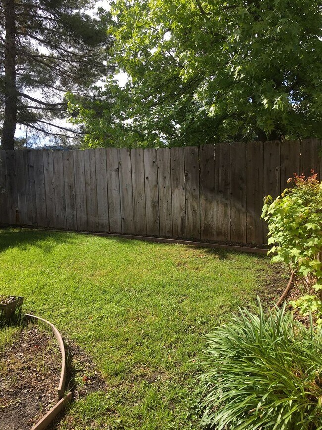 Photo - East Redding Duplex off Shasta View