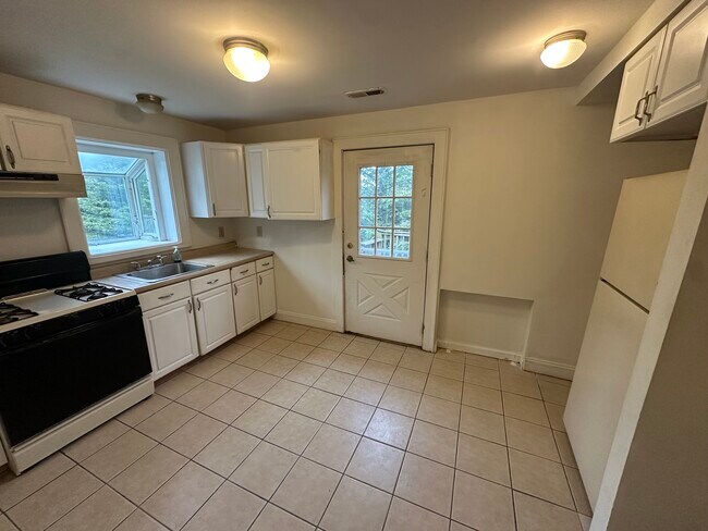 Photo - 212 Jackson Ave