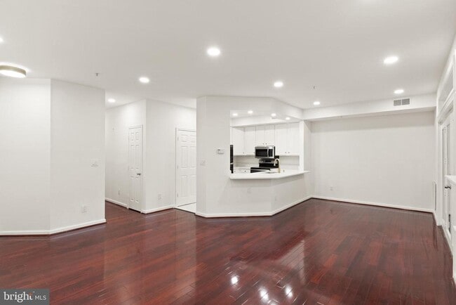 1324 Garden Wall Cir Unidad B
