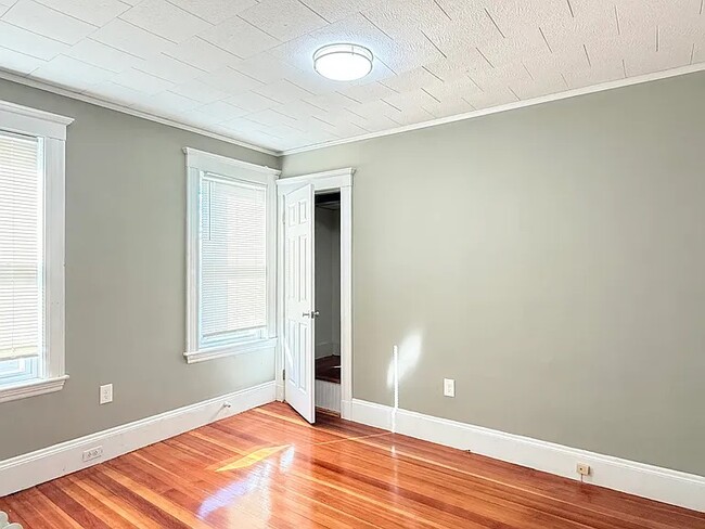 Bedroom1 - 21 High St Unit 1