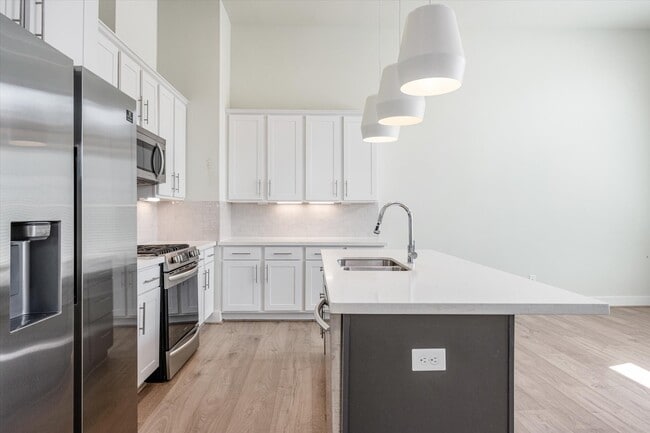 Building Photo - 2948 Alice St