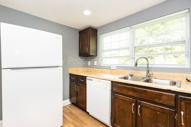 Photo - 1707 Kirby Ave Unit C