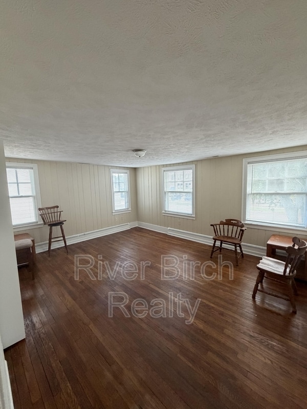 Photo - 423 W Lawrence Ave