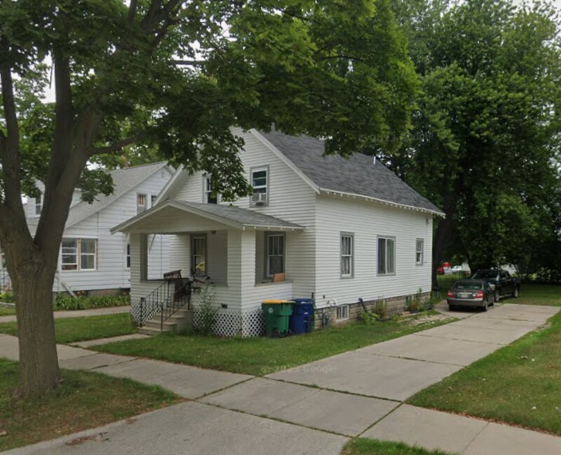 Photo - 1461 Farlin Ave