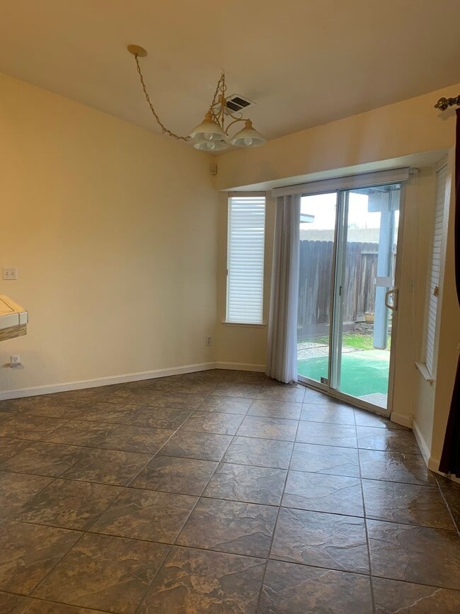 Photo - 3 Bedroom 2 Bath available Now
