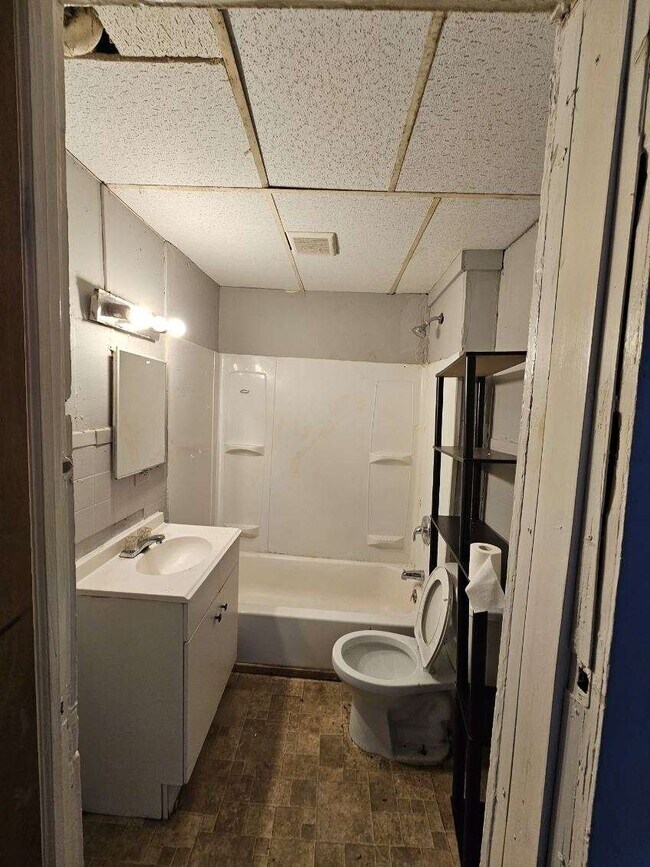 Photo - 314-316 Grand Ave