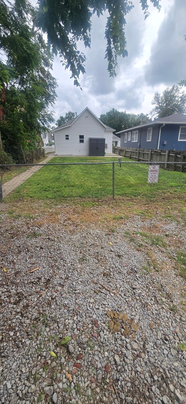 Photo - 1040 Peach St