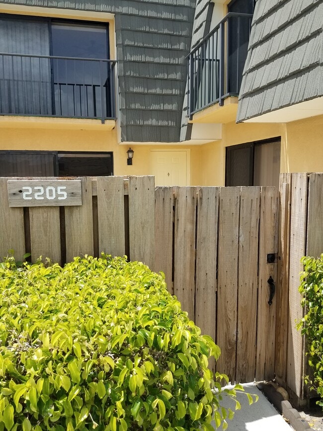 Photo - 2205 22nd Way
