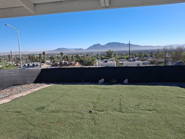 Photo - 415 N 9th St