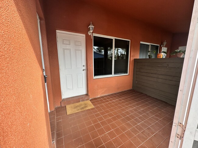 61 NW 35th St