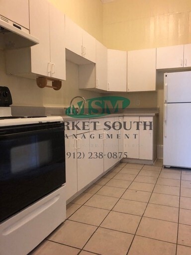 Photo - 308 E Waldburg St Unit Lower Front