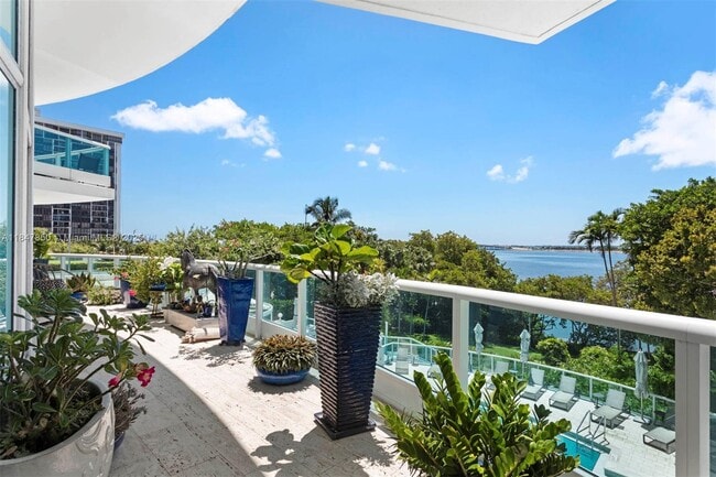 Building Photo - 2127 Brickell Ave Unit 503 Rental