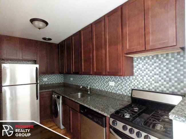 Photo - 537 W Arlington Pl Unit 555-505