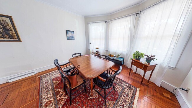 Photo - Spacious Apartments in Prime East Rock by East Rock Park! Unidad 1