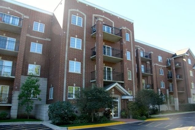 Building Photo - 1479 N Milwaukee Ave Unit 203 Rental