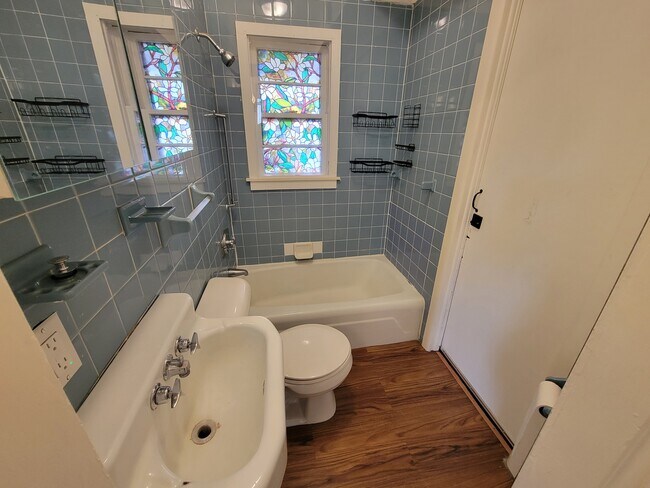 8 Sherwood St Unit 1