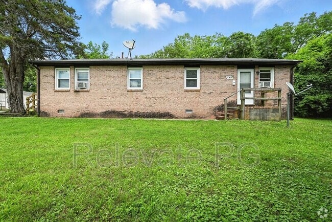 Building Photo - 1150 Willcox St Rental